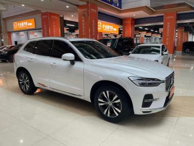 Volvo XC60 B5 4WD Zhiyi Luxury — фото 3