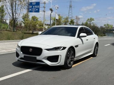 Jaguar XEL 2024, фото 1