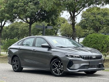 Geely Binrui COOL 1.5T DCT — фото 3