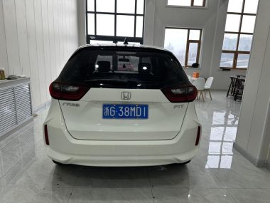 Honda Fit 1.5L CVT Trend Enjoy — фото 3