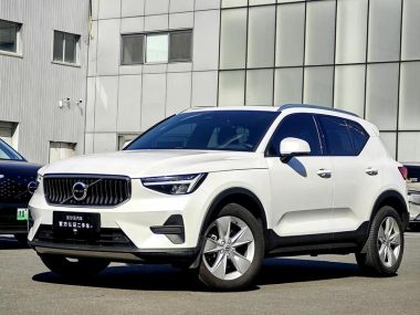Volvo XC40 2023, фото 1