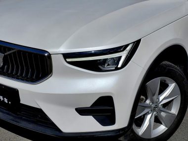 Volvo XC40 B3 — фото 3