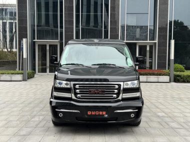 GMC Savana 4.3L AT RWD 6-seat Factory Custom Edition — фото 2