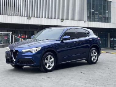Alfa Romeo Stelvio 2019, фото 1