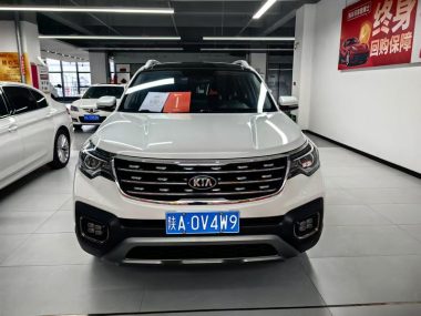 Kia Sportage 2.0L V — фото 2