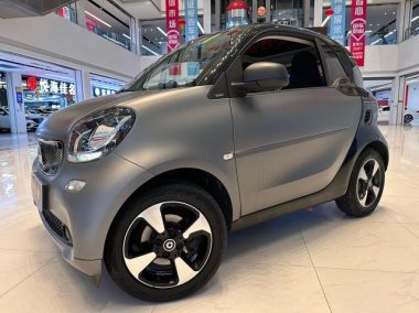 Smart fortwo 2018, фото 1