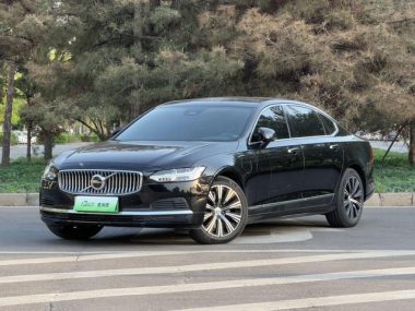 Volvo S90 2022, фото 1