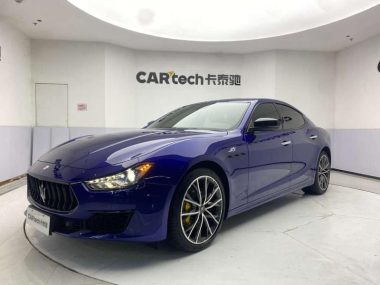 Maserati Ghibli 2022, фото 1