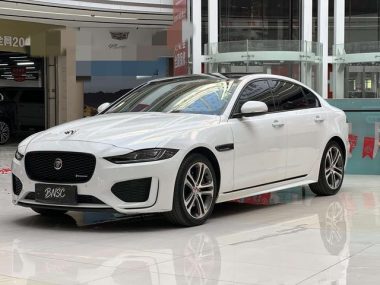 Jaguar XEL 2022, фото 1