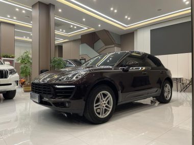 Porsche Macan 2018, фото 1