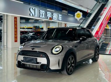 MINI 2023, фото 1