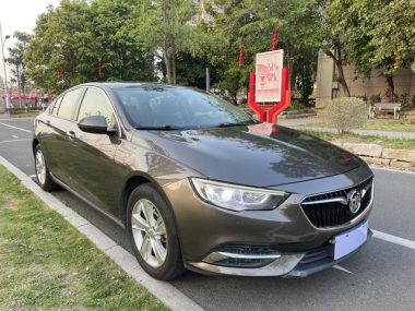 Buick Regal 20T Elite Version CN6 — фото 3