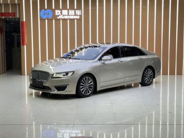 Lincoln MKZ 2019, фото 1