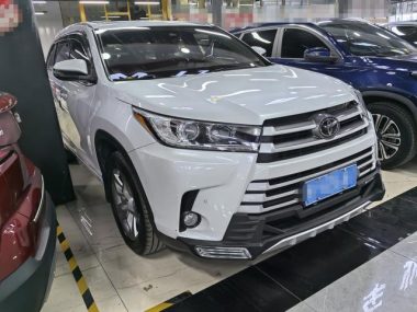 Toyota Highlander 2.0T 4WD Luxury Edition 7 Seater CN6 — фото 3