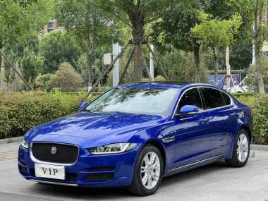 Jaguar XEL 2018, фото 1