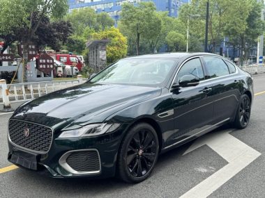 Jaguar XFL 2025, фото 1