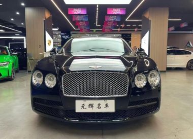 Bentley Flying Spur 4.0T V8 Standard — фото 2