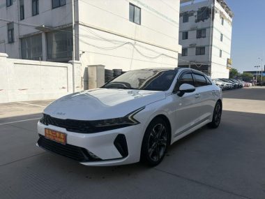 Kia K5 2023, фото 1