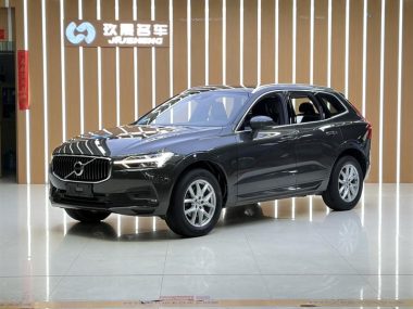 Volvo XC60 2018, фото 1