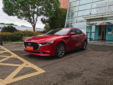 Mazda 3 2022, фото 1
