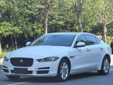 Jaguar XEL 2019, фото 1