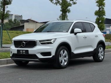 Volvo XC40 2020, фото 1