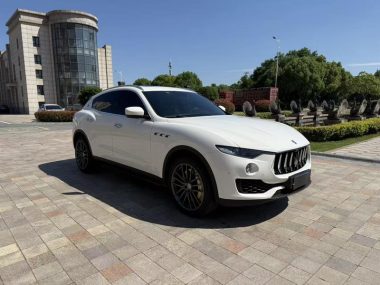 Maserati Levante 3.0T Levante — фото 3