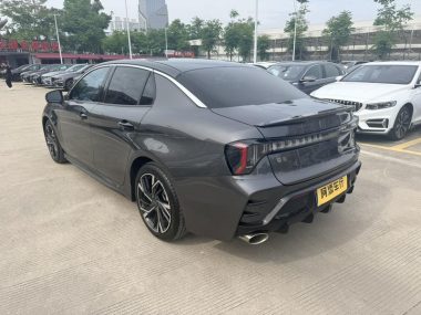 Lynk & Co 03 1.5TD DCT Jin Plus — фото 4