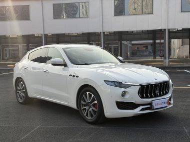 Maserati Levante 2.0T GT — фото 3