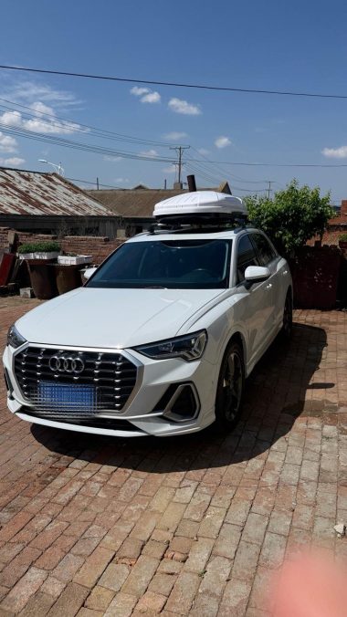 Audi Q3 2023, фото 1