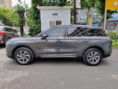 Lincoln Corsair 2.0T 2WD Premium — фото 3