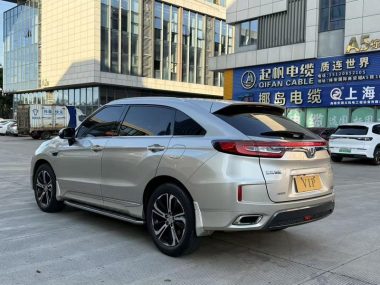 Honda UR-V 370TURBO V — фото 4