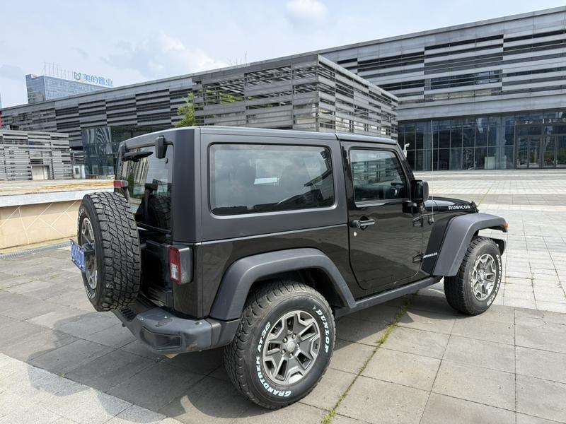 Jeep Wrangler 3.6L Rubicon — фото 4