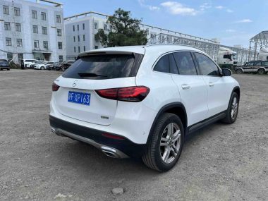 Mercedes-Benz GLA 180 — фото 4