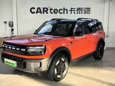 Ford Bronco Sport 2025, фото 1