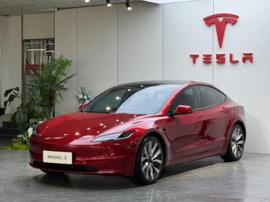 Tesla Model 3 2024, фото 1