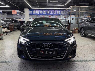 Audi A3 Facelift A3L Limousine 35 TFSI Fashion Sport — фото 2