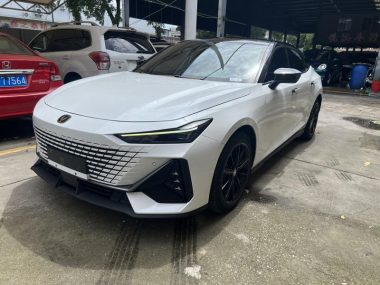 Changan UNI-V 2023, фото 1