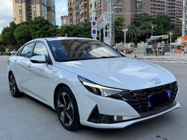 Hyundai Elantra 1.5L CVT GLX Elite — фото 3
