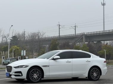 Jaguar XEL 2022, фото 1
