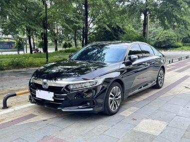 Honda Accord 2022, фото 1