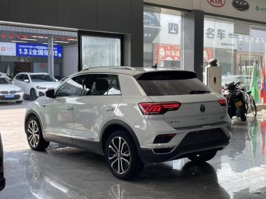 Volkswagen T-Roc Facelift 280TSI DSG 4WD Luxury Smart Connected — фото 4
