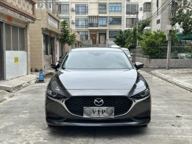 Mazda 3 2.0L AT Zhiqing — фото 2