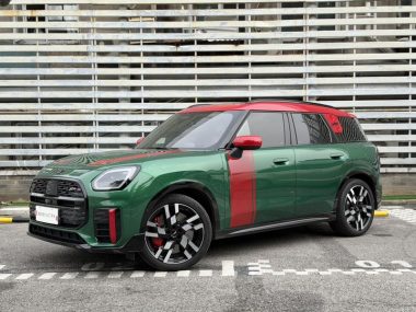 MINI JCW COUNTRYMAN 2025, фото 1