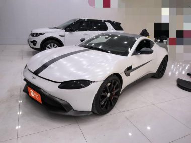 Aston Martin Vantage 2019, фото 1