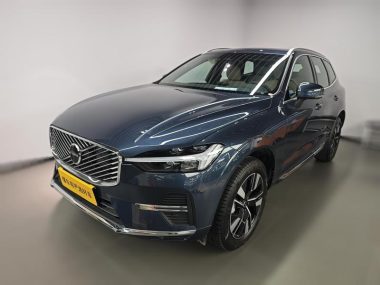 Volvo XC60 2026, фото 1