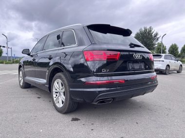 Audi Q7 45 TFSI — фото 4