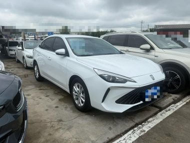 Roewe i5 1.5L CVT — фото 3