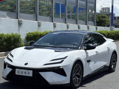 Lotus Emeya 2024, фото 1