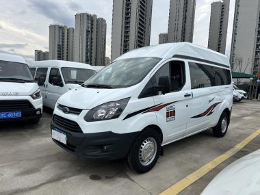 Ford Transit 2023, фото 1